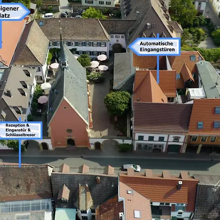 & Cafe Ritter Von Boehl