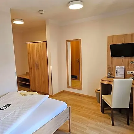 & Cafe Ritter Von Boehl Otel 3*