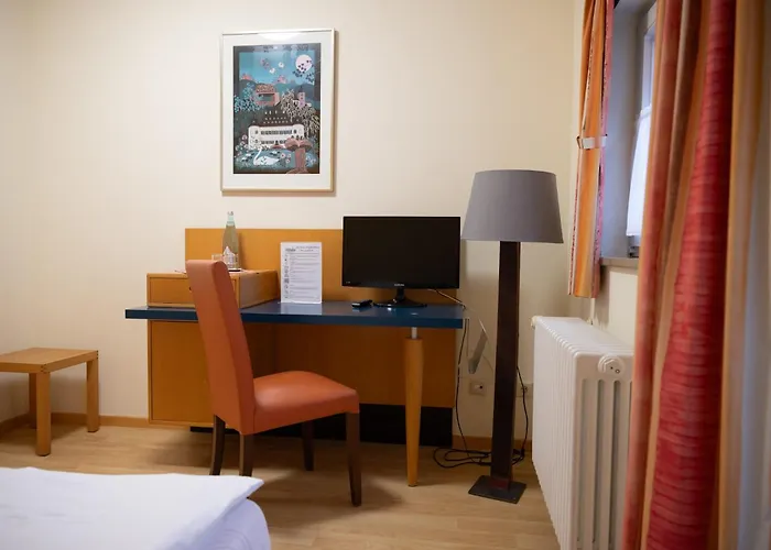 & Cafe Ritter Von Boehl Hotel 3*